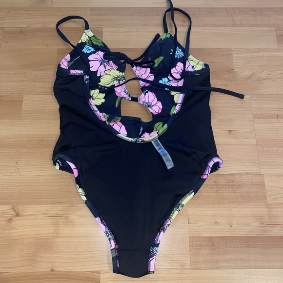 Victoria's Secret PINK Triangle Cutout One-Piece‎ Swimsuit Size L Retro Floral - Picture 9 of 13
